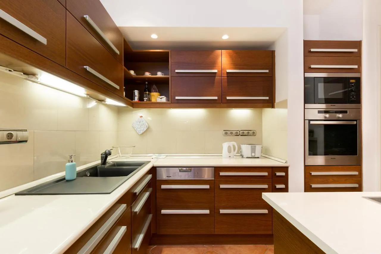 Luxury Central Apartment Budapest Hungría