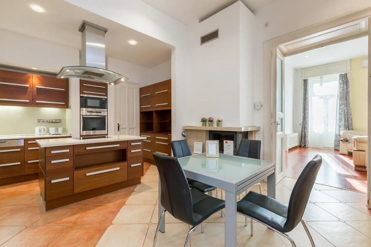 Luxury Central Apartment Budapest Hungary