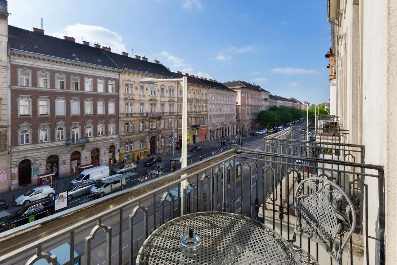 Luxury Central Apartment Budapest