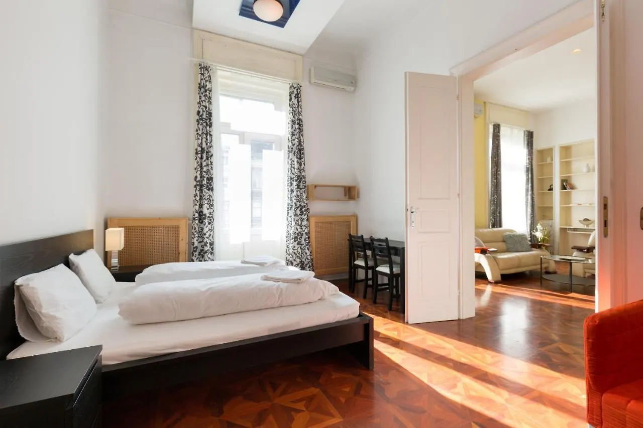 Luxury Central Apartment Budapest