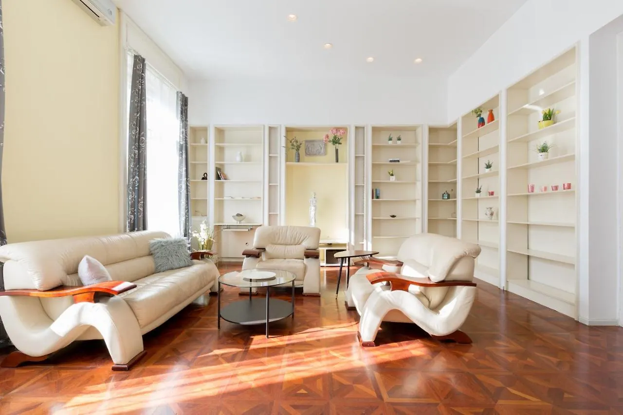 Luxury Central Apartment Budapest Hungary